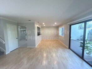 6557 Corte Cisco in Carlsbad, CA - Building Photo - Building Photo