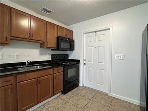 1041 NE 10th Ave in Fort Lauderdale, FL - Building Photo - Building Photo