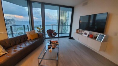 501 NE 31st St, Unit # 2401 in Miami, FL - Building Photo - Building Photo