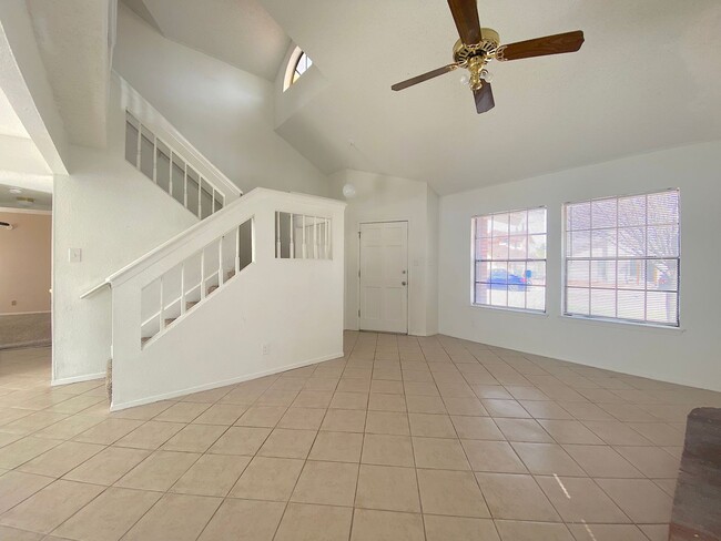 10913 Joe Dimaggio Cir in El Paso, TX - Building Photo - Building Photo