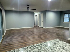 812 Irwin Dr in Hurst, TX - Building Photo - Building Photo