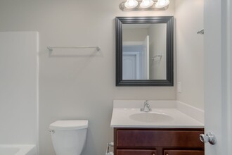 215 Twig St in Christiansburg, VA - Building Photo - Building Photo