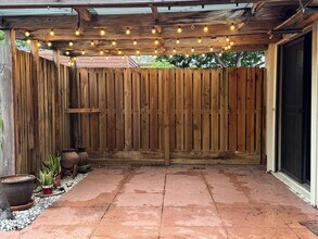 2311 23rd Ln in Palm Beach Gardens, FL - Building Photo - Building Photo