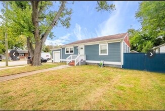 1012 Carver St in Hampton, VA - Foto de edificio - Building Photo