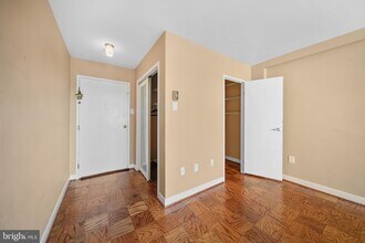 6641 Wakefield Dr in Alexandria, VA - Building Photo - Building Photo