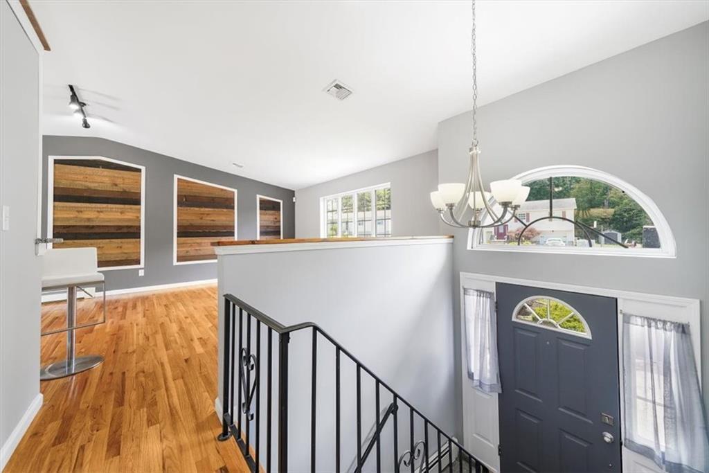 11 Princeton Dr in Walden, NY - Building Photo