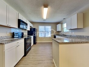 131 Kingsbridge Dr in Goose Creek, SC - Building Photo - Building Photo