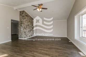 2480 Redman Rd in St. Louis, MO - Foto de edificio - Building Photo