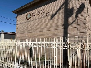 4419 Springfield Ave in Laredo, TX - Building Photo - Building Photo