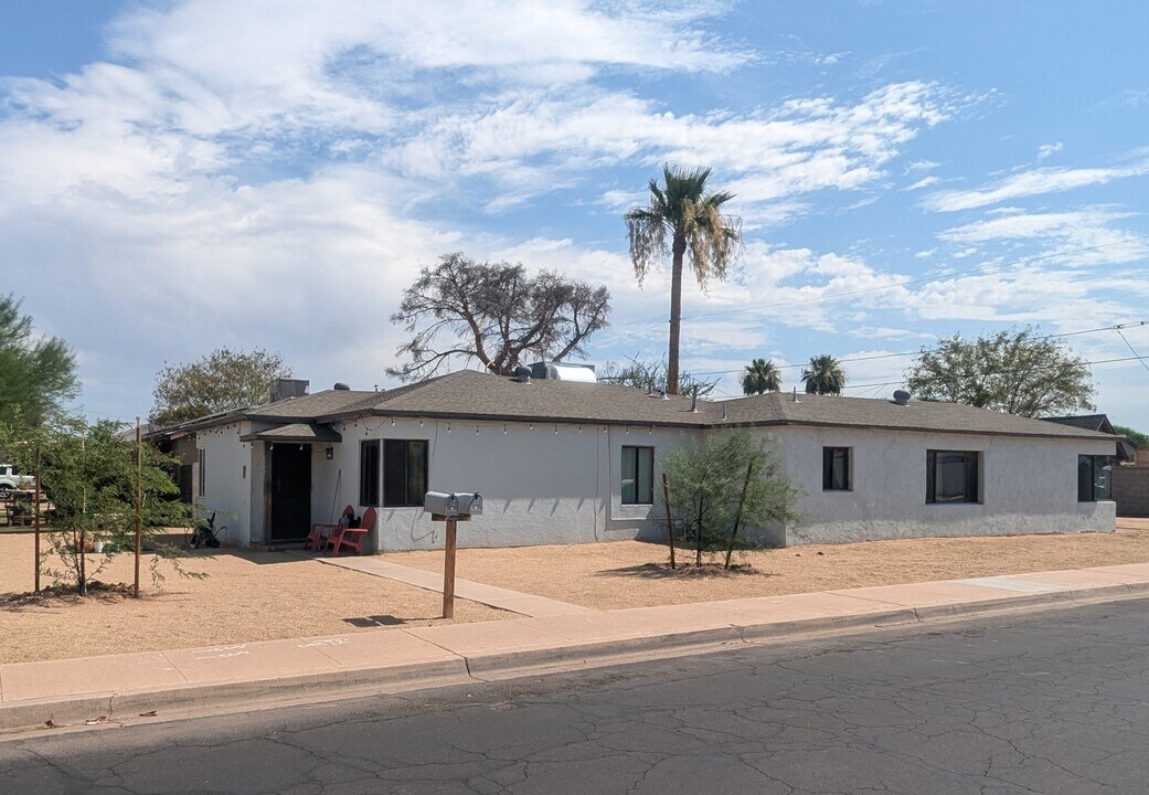 2201 N 22nd St, Unit A in Phoenix, AZ - Building Photo