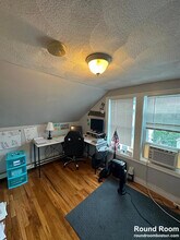 73 Almont St, Unit 2 in Medford, MA - Foto de edificio - Building Photo
