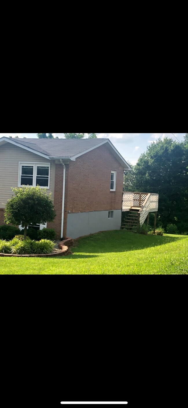 105 Dixon Ave, Unit 1127 in Elizabethtown, KY - Foto de edificio - Building Photo