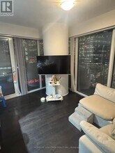 88 Harbour St in Toronto, ON - Building Photo - Building Photo