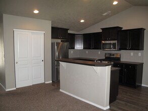 1171 Hl in Sisters, OR - Building Photo - Building Photo