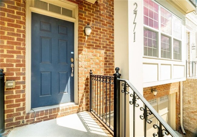 property at 2771 Durham Dr NE