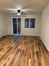 6357 W Perez Ave in Visalia, CA - Foto de edificio - Building Photo