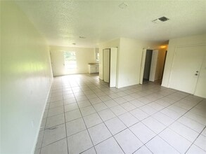 9304 Bahia Rd in Ocala, FL - Building Photo - Building Photo