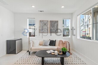 37380 Watersail Way in Newark, CA - Building Photo - Building Photo