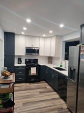 7716 Flynnway Dr in Columbus, OH - Building Photo - Building Photo