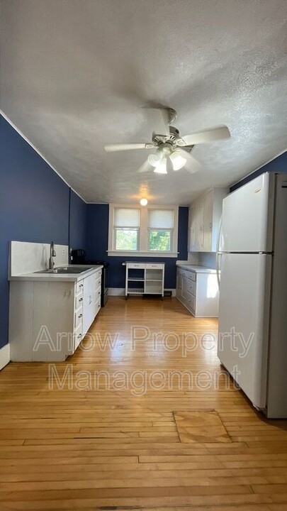 2125 South St in Lincoln, NE - Building Photo