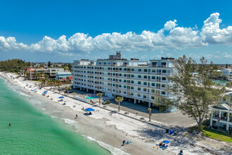 Sunset Chateau in Treasure Island, FL - Building Photo - Building Photo