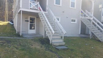 188 E Main St, Unit Rear in Glen Lyon, PA - Building Photo