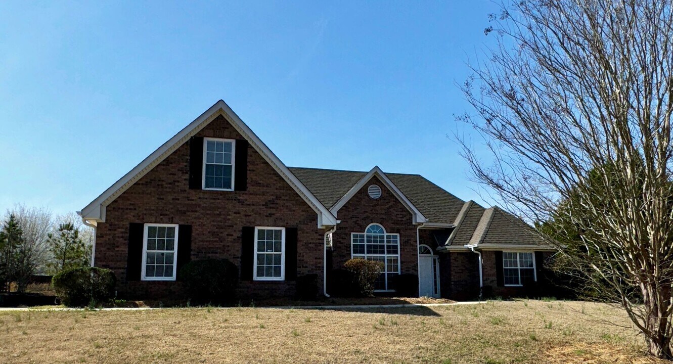 1512 Elena Dr in Mcdonough, GA - Building Photo