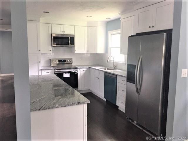 4 Oriole Dr in Norwalk, CT - Building Photo - Building Photo