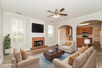 3130 Kirkwood Dr NW, Unit 5 in Kennesaw, GA - Foto de edificio - Building Photo