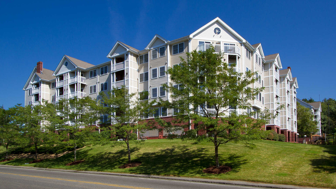 Rosecliff in Quincy, MA - Building Photo