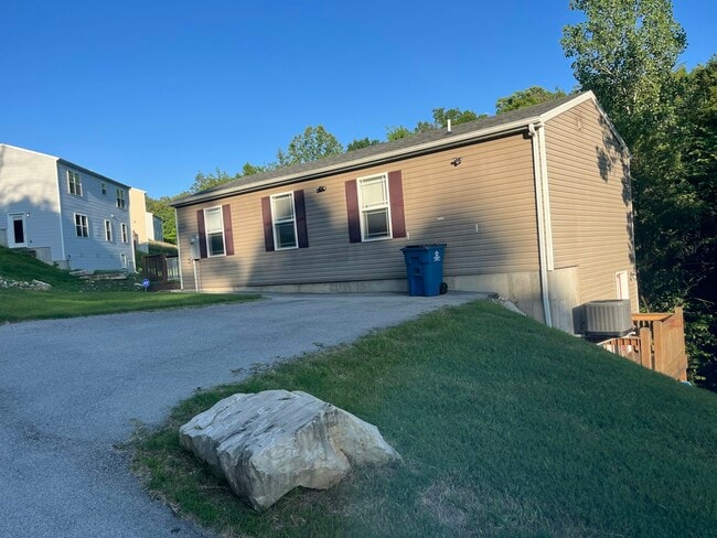 property at 191 Woodbridge Estates Dr