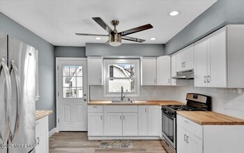 64 Waackaack Ave in Keansburg, NJ - Building Photo - Building Photo