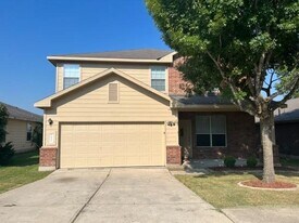 2480 Green Meadows Ln in Buda, TX - Building Photo