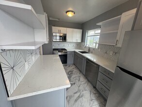 2221 Polk Ave in San Diego, CA - Building Photo - Building Photo