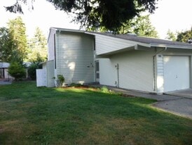 2818-2820 L St SE in Auburn, WA - Building Photo