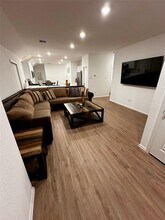 2023 Foxtail Crk Ct in Crosby, TX - Foto de edificio - Building Photo