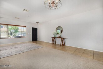 939 E Sourwood Dr in Gilbert, AZ - Building Photo - Building Photo