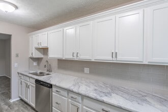 The Heritage at Wyoming in Wyoming, OH - Building Photo - Interior Photo