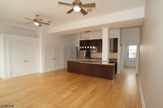 988 Johnson Pl-Unit -2 in Union, NJ - Building Photo - Building Photo