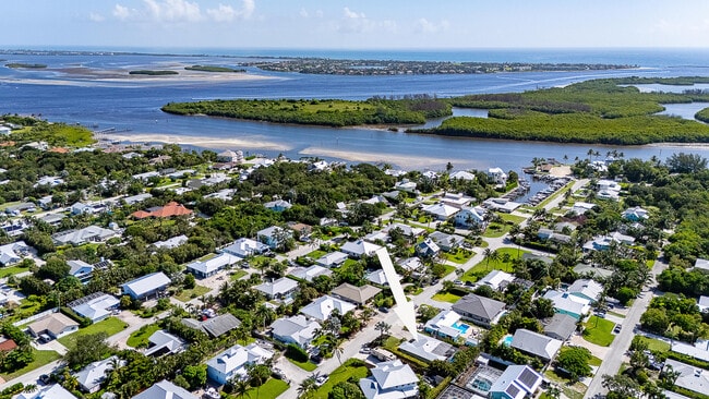 5512 SE Nassau Terrace in Stuart, FL - Building Photo - Building Photo