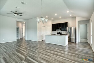1008 Berryhack Ct in Hutto, TX - Building Photo - Building Photo