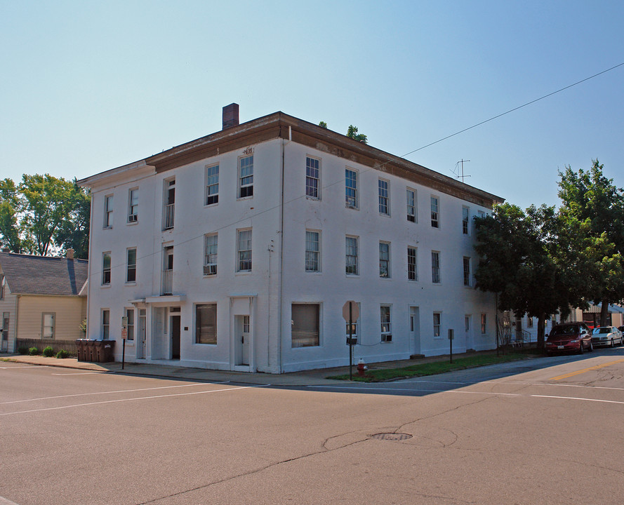 101 E Center St in Germantown, OH - Building Photo