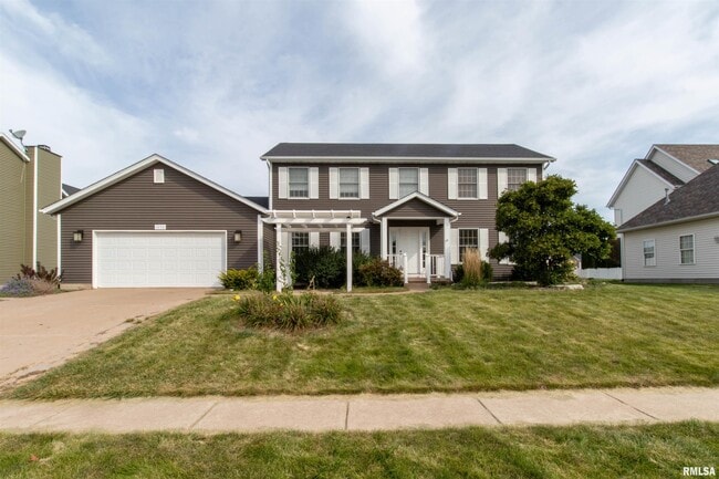 property at 1050 W Price St