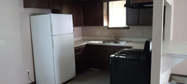 902 Cynthia St in Wilburton, OK - Building Photo - Building Photo