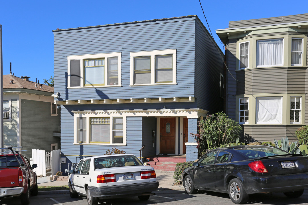 2118-2124 E St in San Diego, CA - Building Photo