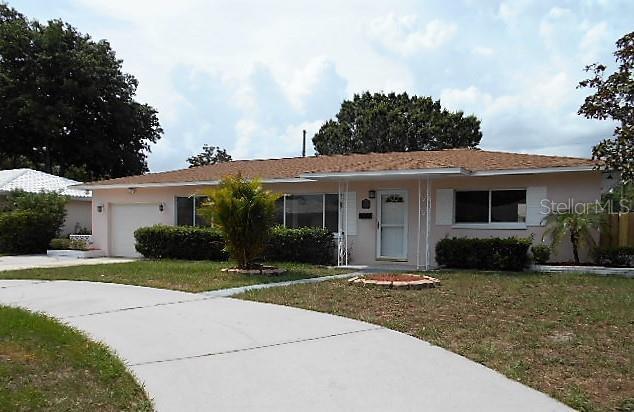 4201 Benson Ave N in St. Petersburg, FL - Building Photo - Building Photo