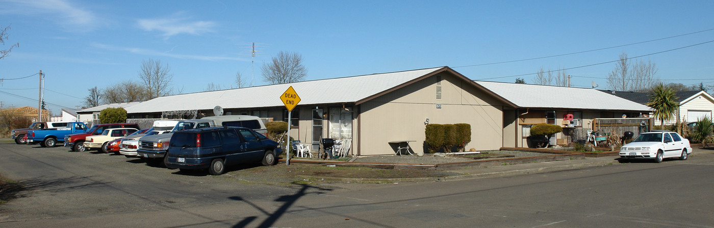 805 SE 12th Ave in Albany, OR - Building Photo