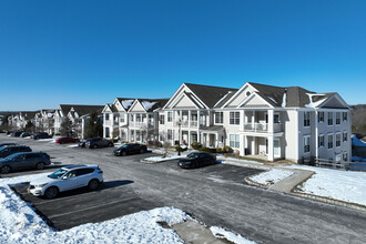 Van Wyck Mews in Fishkill, NY - Building Photo - Building Photo