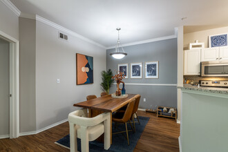 Gables at the Terrace in Austin, TX - Foto de edificio - Interior Photo