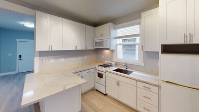 East Union Apartments | Updated Homes Steps from Pike/Pine in Seattle, WA - Building Photo - Building Photo